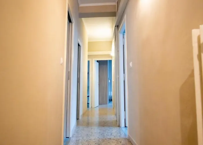 Vatican Comfortable 5 Bedroom Flat - 6 Min Metro A By Orpi Rent Apartment *
