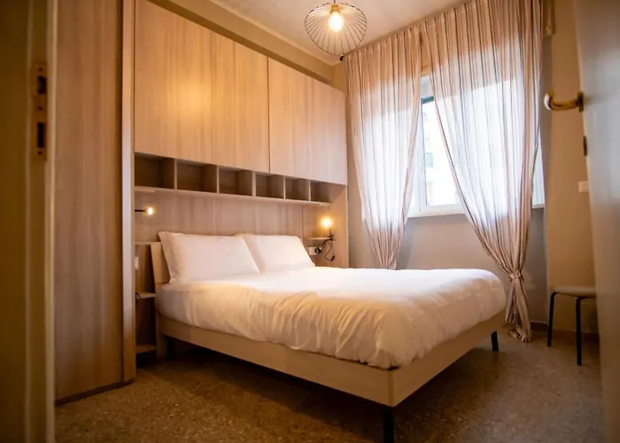 Vatican Comfortable 5 Bedroom Flat - 6 Min Metro A By Orpi Rent Apartment