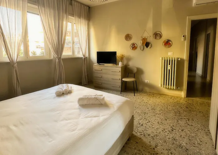 Apartment Vatican Comfortable 5 Bedroom Flat - 6 Min Metro A By Orpi Rent Rom